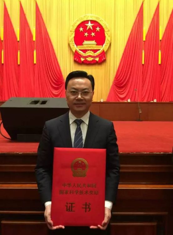 Prof Zhonghua Liu received his second National Science Advancement Award